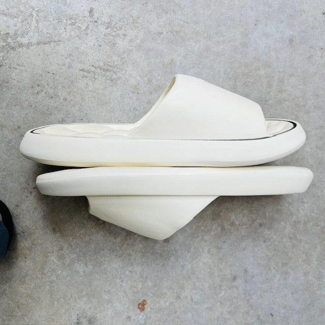 cream / pool slides / 40/41 (3898401175144803513)