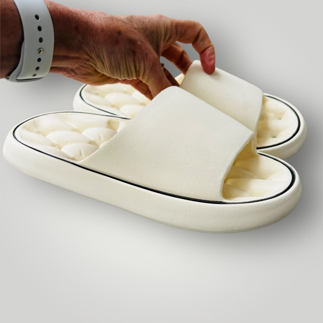 cream / pool slides / 40/41 (3898401474729836366)