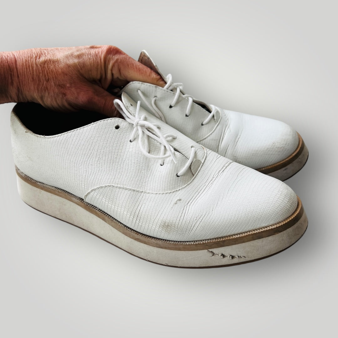 WITTNER / 'milas' white lace up leather flatforms / 38 (3898401501190081982)