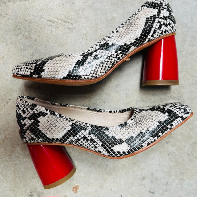 KATE SYLVESTER / snake print block heel pumps / 38 / $499 rrp (3899197813584002148)