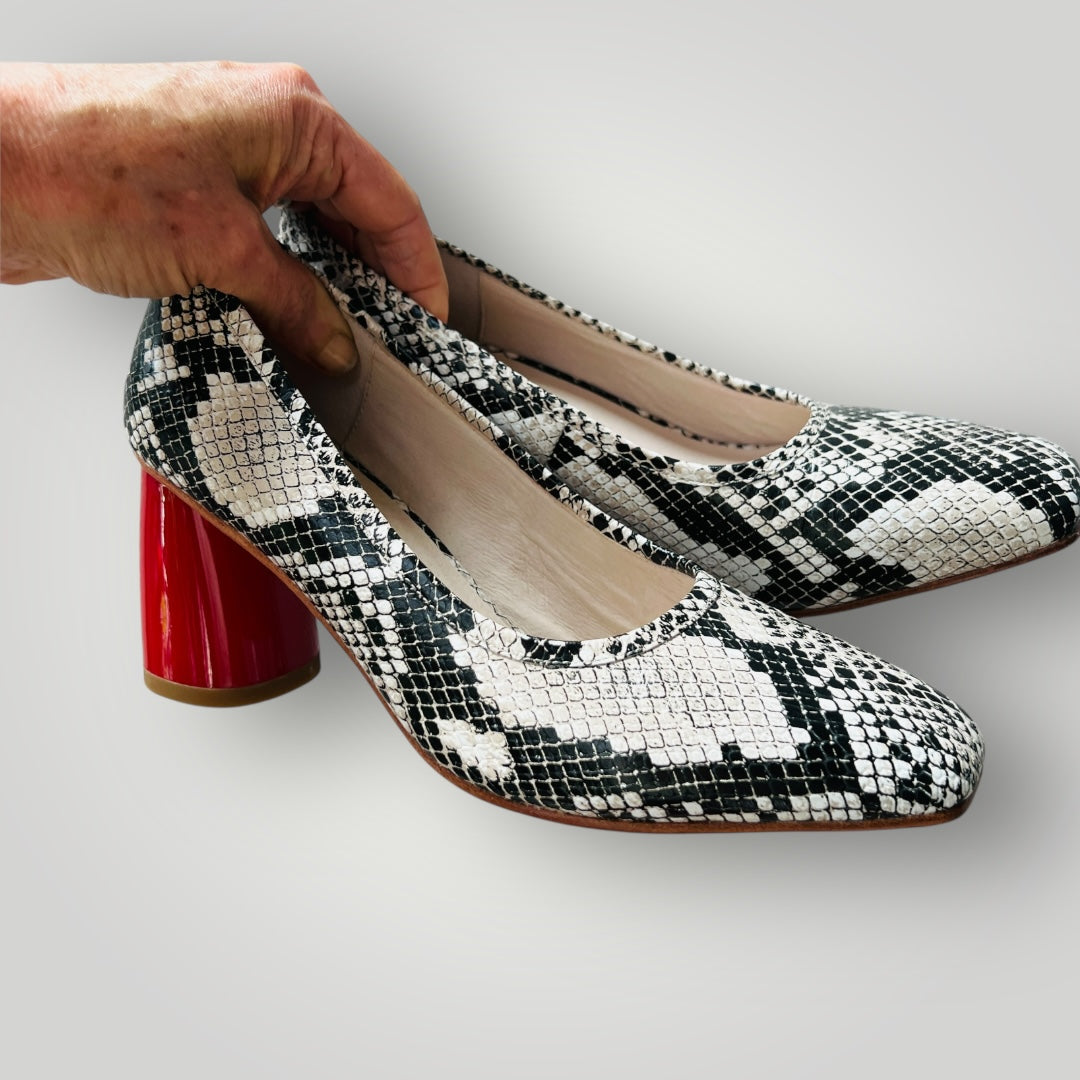 KATE SYLVESTER / snake print block heel pumps / 38 / $499 rrp (3899198050657833079)