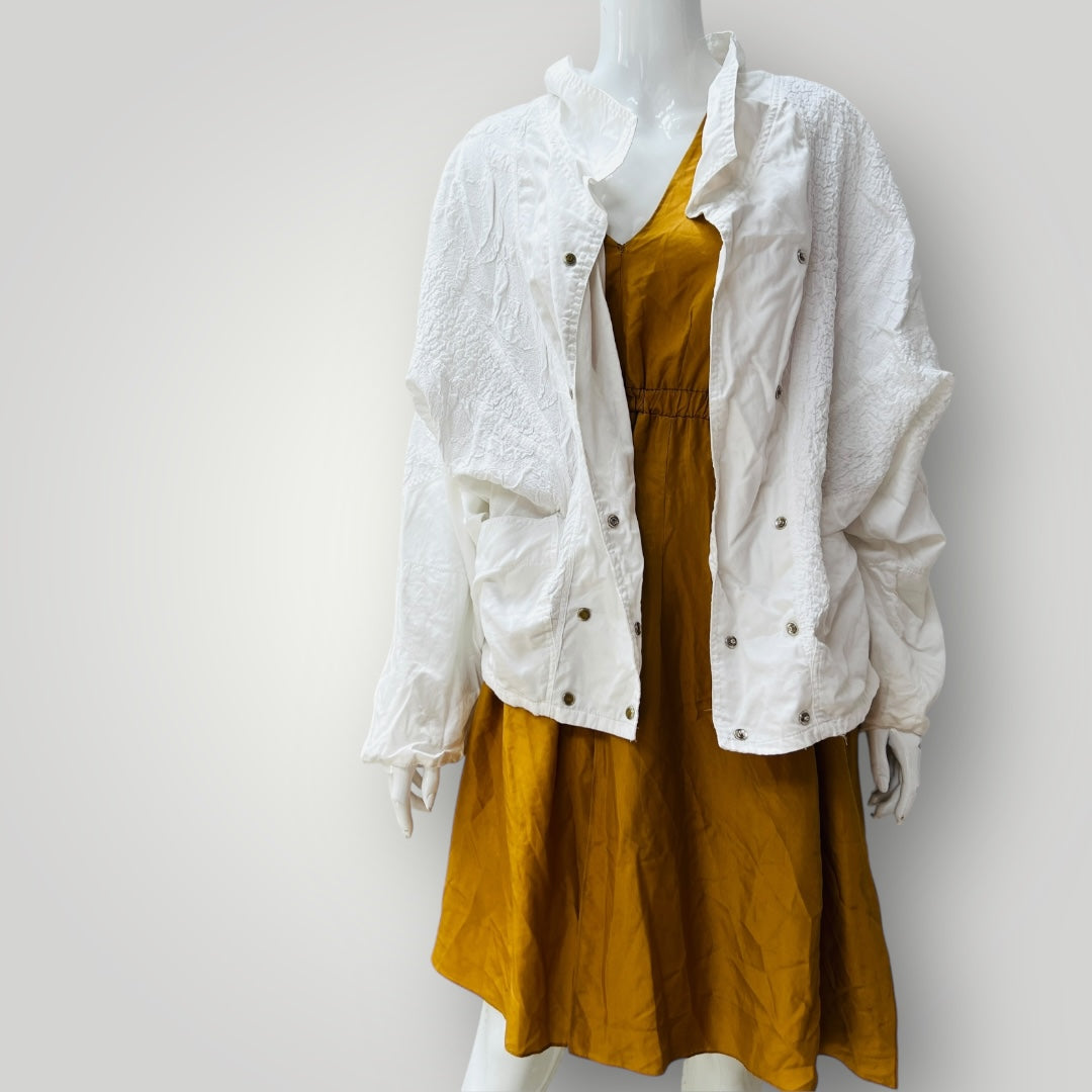 1980s british vintage / CAVATINA / white batwing jacket / m (3899808022875504009)