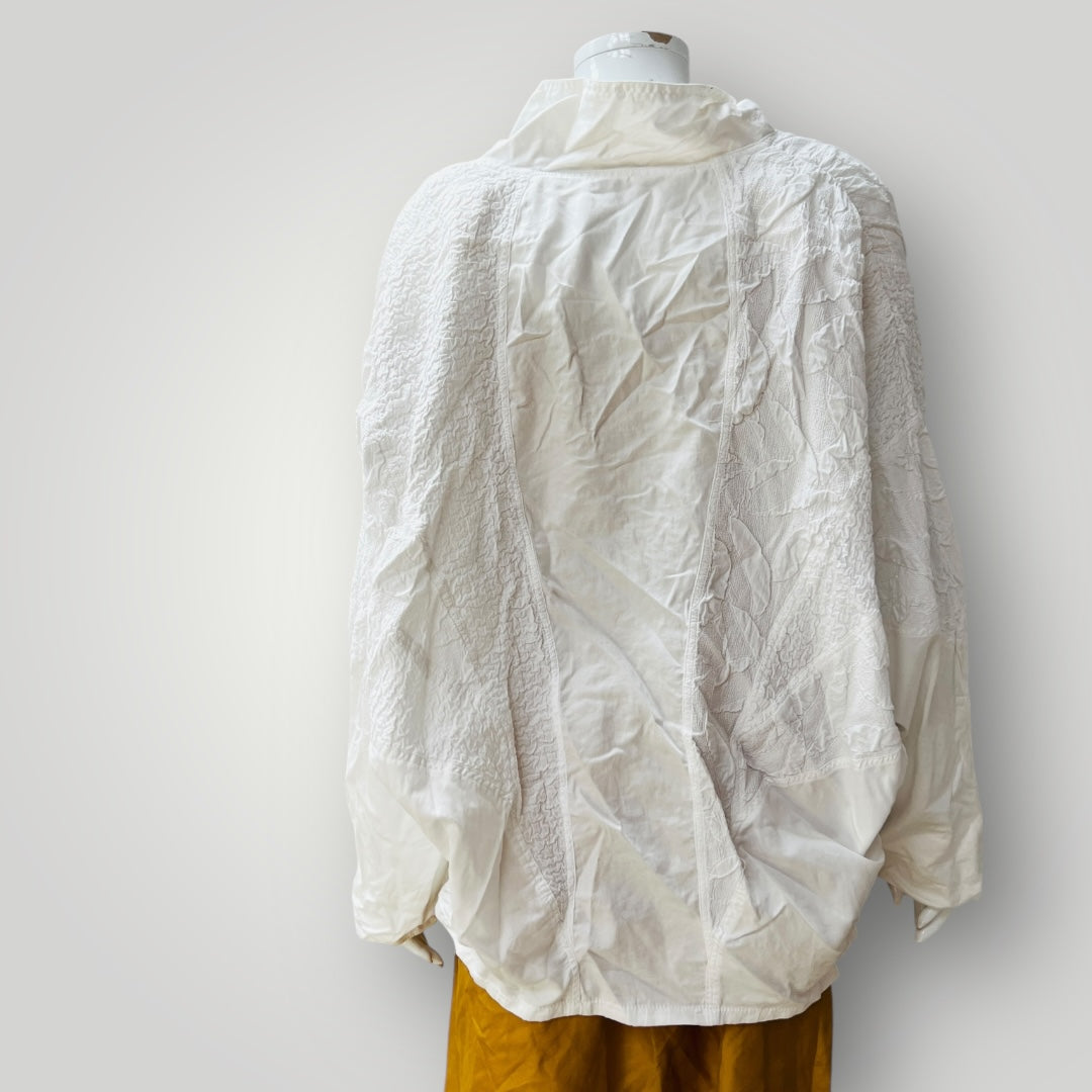 1980s british vintage / CAVATINA / white batwing jacket / m (3899808024605598524)