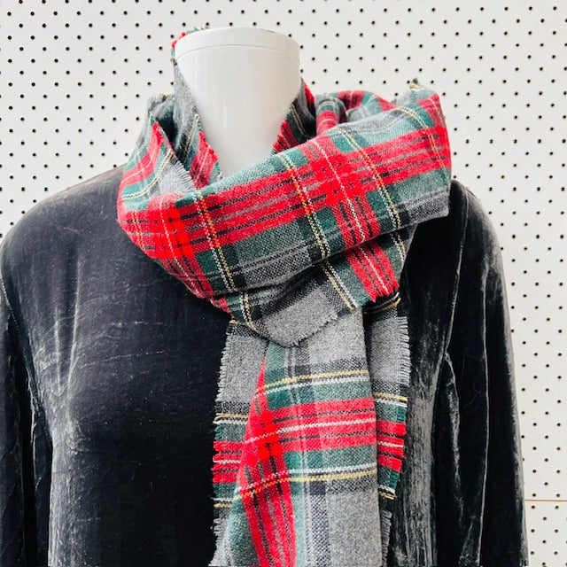 plaid / wool scarf (3900237475399270808)
