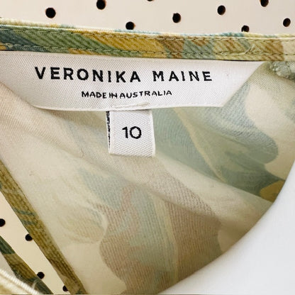 Veronika Maine / green Whispering Palms satin 3/4 sleeve top / 10 (3900753533982597927)