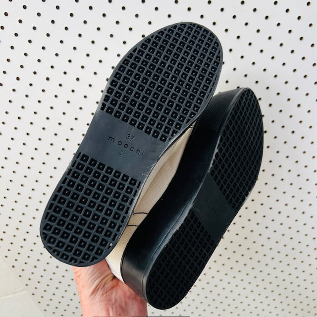 MOOCHI / white canvas platform slip-on sneakers / 37 (3900753623251501744)