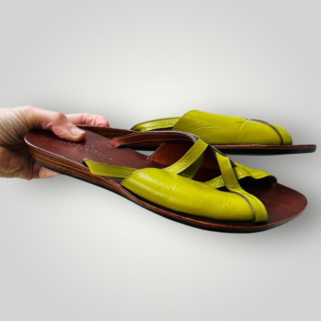 chartreuse / leather sandals / MARCEL FRANCE / 40 (3900753924982318529)