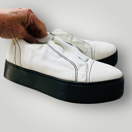 MOOCHI / white canvas platform slip-on sneakers / 37 (3900753928017876063)