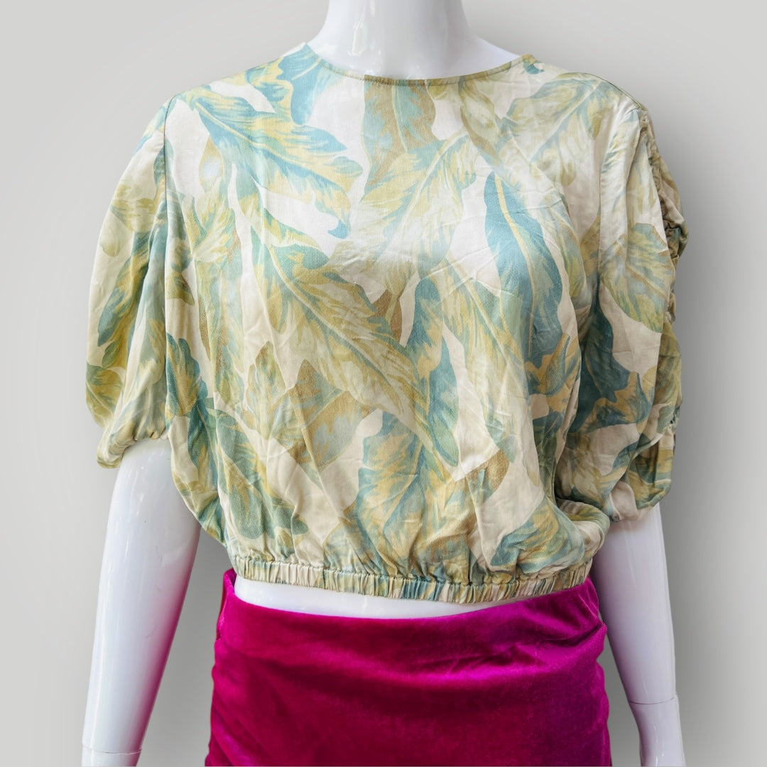 Veronika Maine / green Whispering Palms satin 3/4 sleeve top / 10 (3900753963072861510)