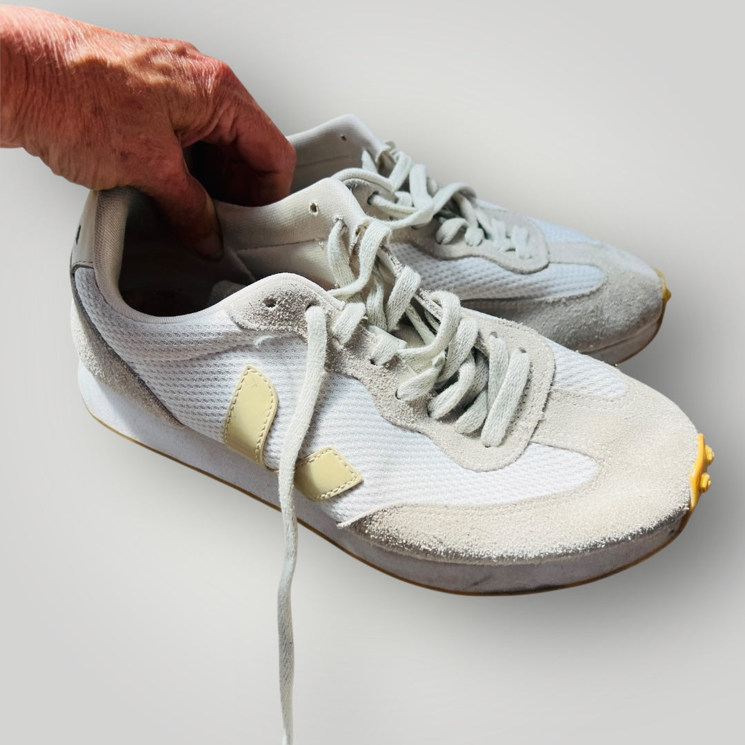 Veja / white trainers /40 (3903426272846724361)