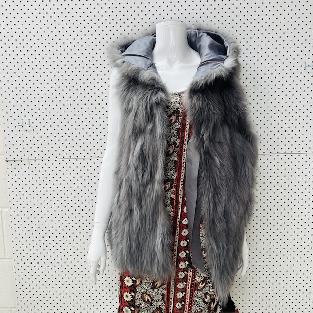 silver / genuine fox fur / hooded vest / s (3904558691659403726)