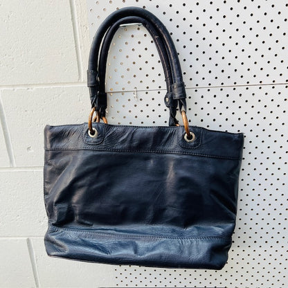 JOHN LEWIS / leather shoulder bag (3905598567699926351)