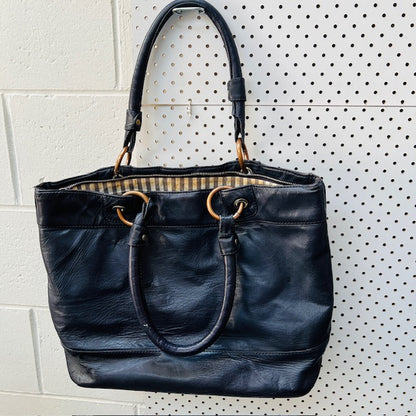 JOHN LEWIS / leather shoulder bag (3905598569411002548)