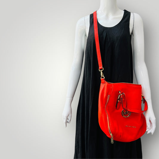 MICHAEL KORS / bright red leather hobo bag with brass fixtures (3905598936819353007)