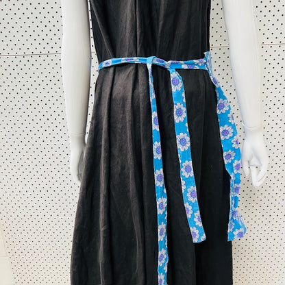 1960s vintage / handmade apron (3905753686050119539)