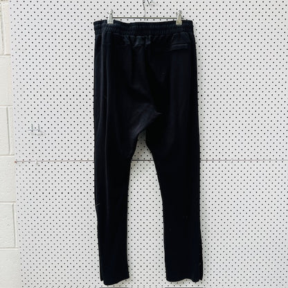 ASICS / black joggers / L (3906373495689532384)