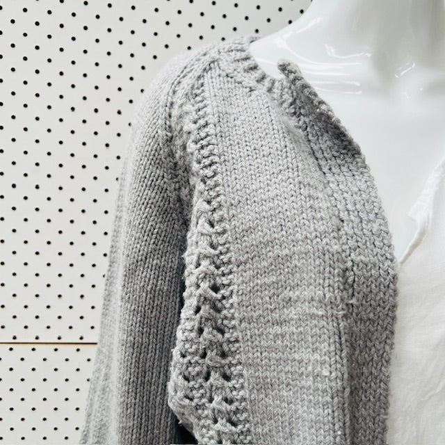 hand kintted / light grey wool cardigan / L (3906717044577131163)