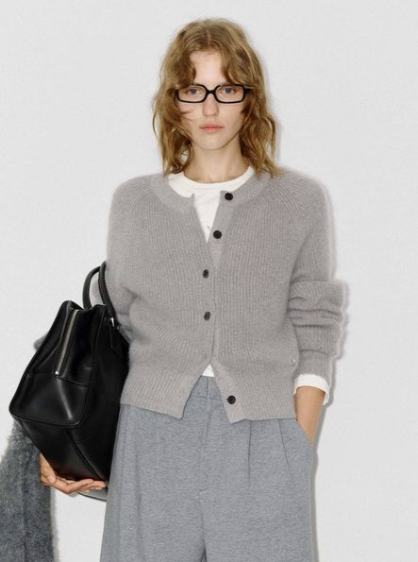 hand kintted / light grey wool cardigan / L (3906808375828746045)