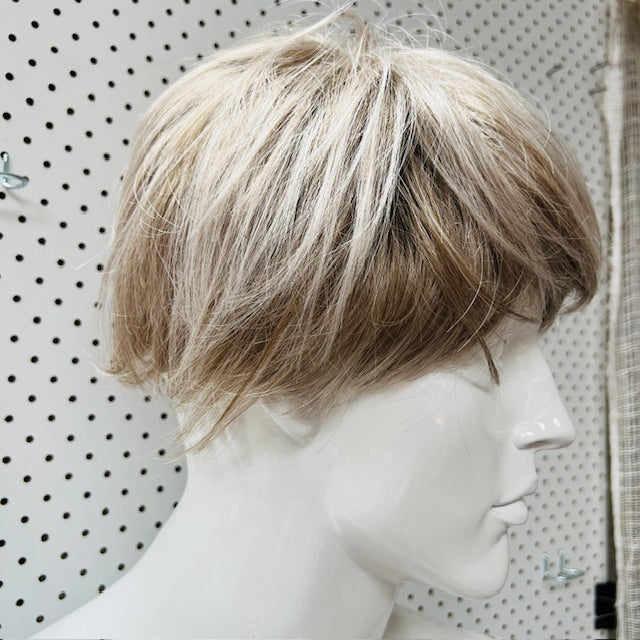ash blonde / short hair wig (3906882814009207701)