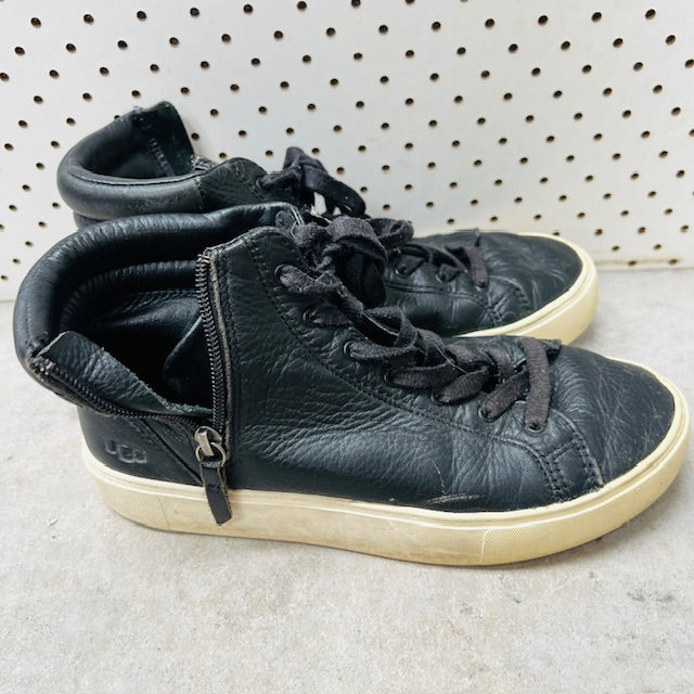 UGG / olli high top sneakers in black leather / 39 (3906882915743694179)