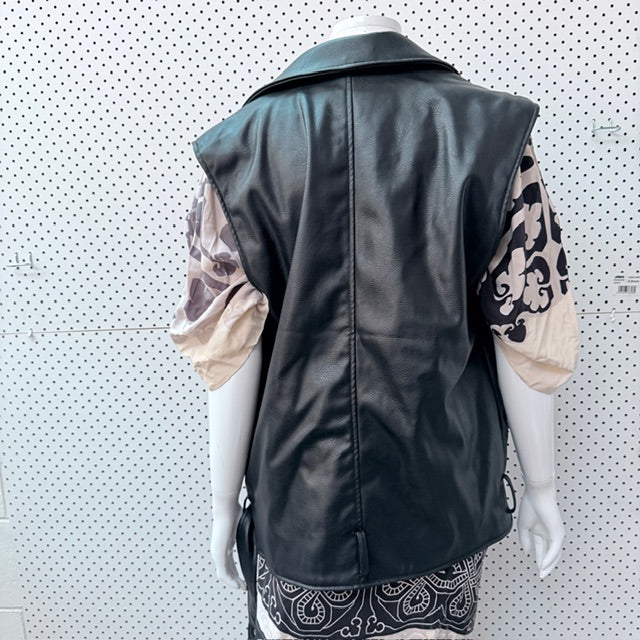 h&m / vegan leather sleeveless biker jacket / s (3909214300702727661)