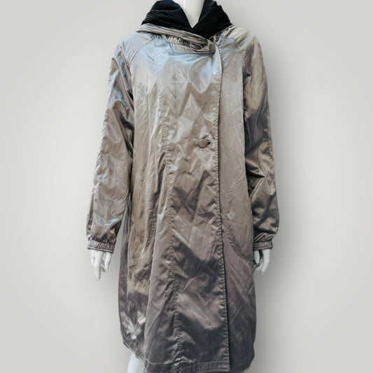 silver / black reversible coat / M (3910510463895587461)