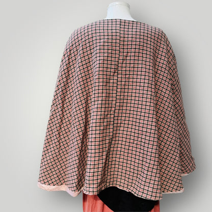 1960s vintage / handmade / wool cape (3911289384174279421)