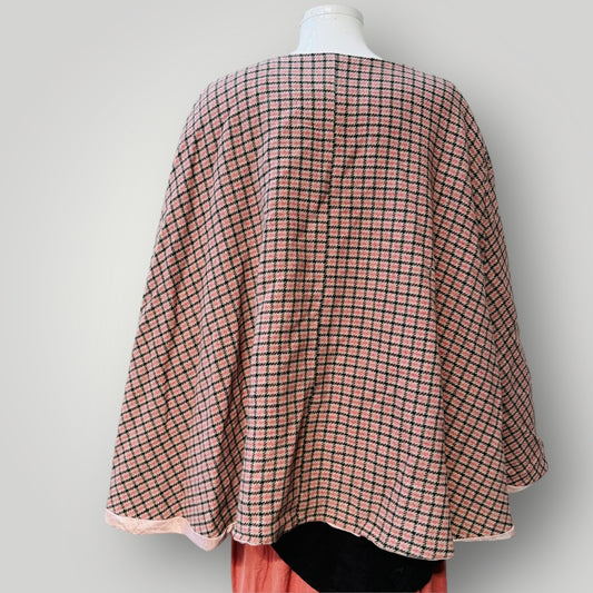 1960s vintage / handmade / wool cape (3911289384174279421)