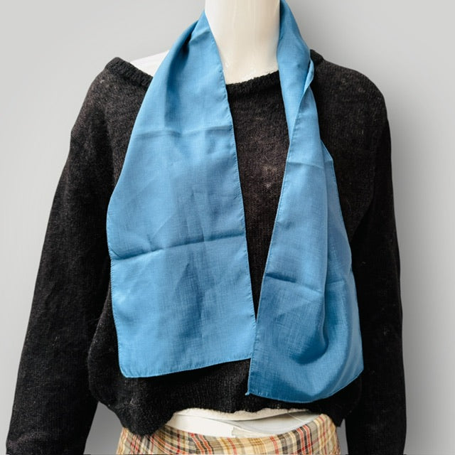 vintage / blue silk scarf (3911741673895792324)