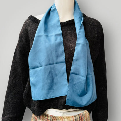 vintage / blue silk scarf (3911741673895792324)
