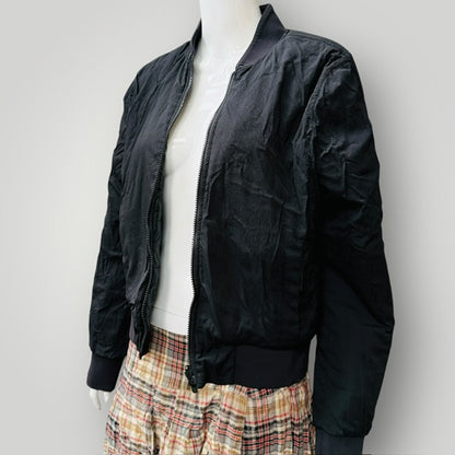 LULULEMON / reversible bomber with text on back / s (3911741681935832439)