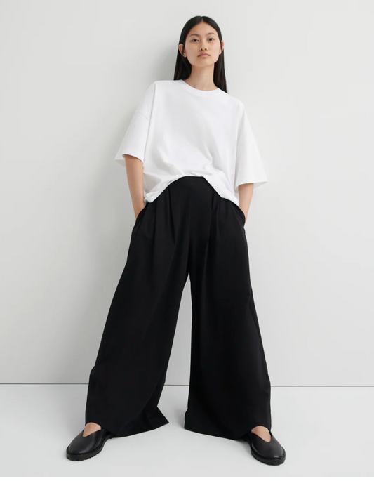KOWTOW / pleated wide legged navy pants / L (3913013703177512862)