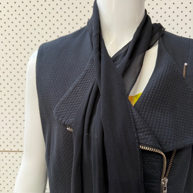 ZAMBESI / sleeveless biker jacket with silk scarf attached / 12 (3913640289124426767)