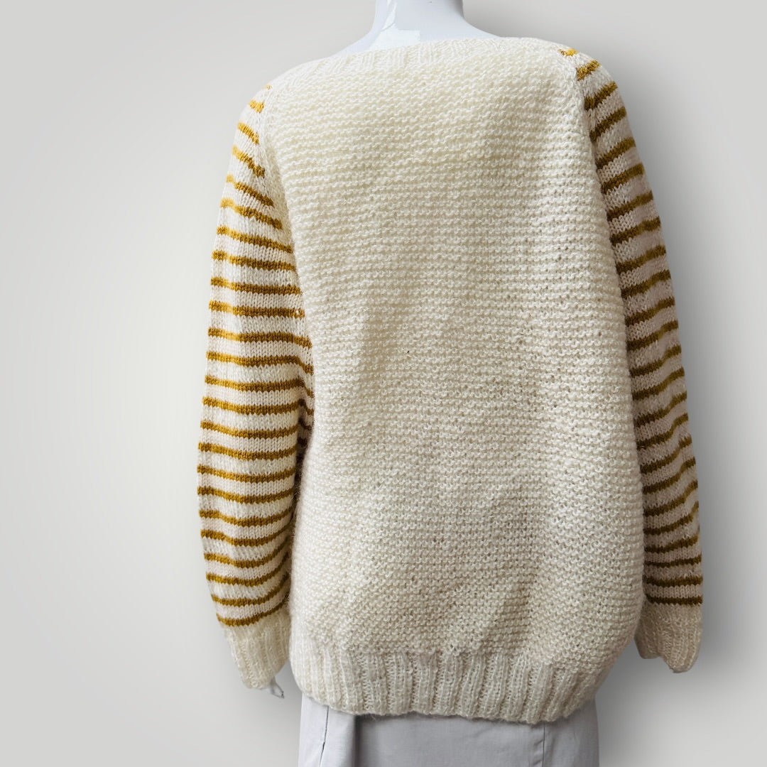 hand knitted / cream + mustard wool jumper / m (3913714086029719722)