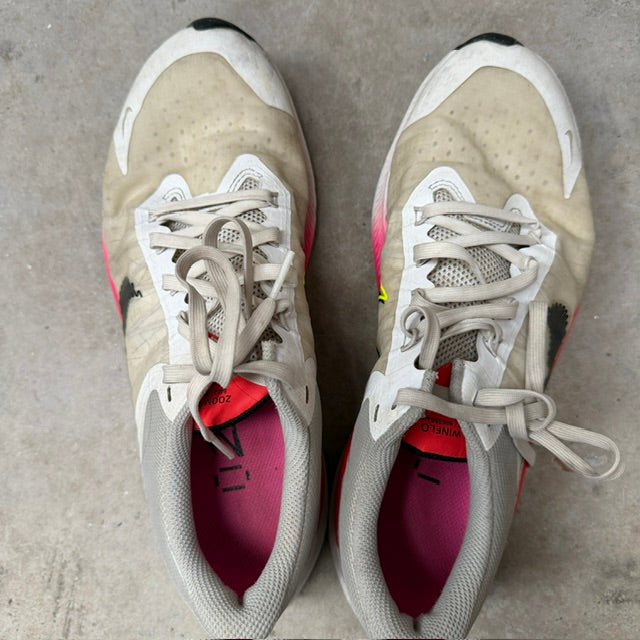 NIKE / Winflo 8 Rawdacious / tokyo olympics white + crimson / 41 (3914313786810278423)