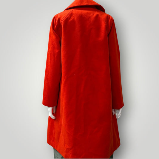 TARGET COLLECTION / bright red coat / 12 (3914752994136129540)