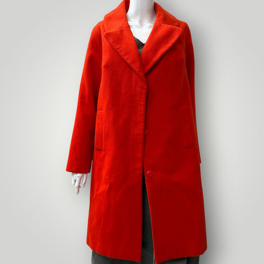 TARGET COLLECTION / bright red coat / 12 (3914752996207841028)