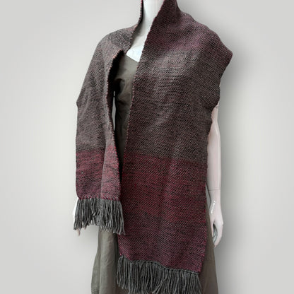 hand woven / wool scarf (3914753002567038745)