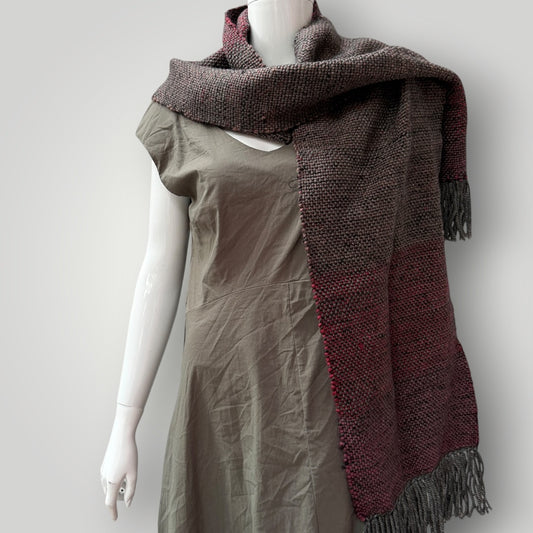 hand woven / wool scarf (3914753004372311126)