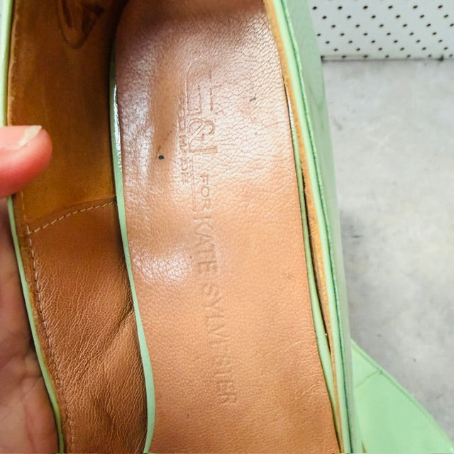 KATE SYLVESTER x G&L handmade pumps in mint green / 40 (3915270188108775150)
