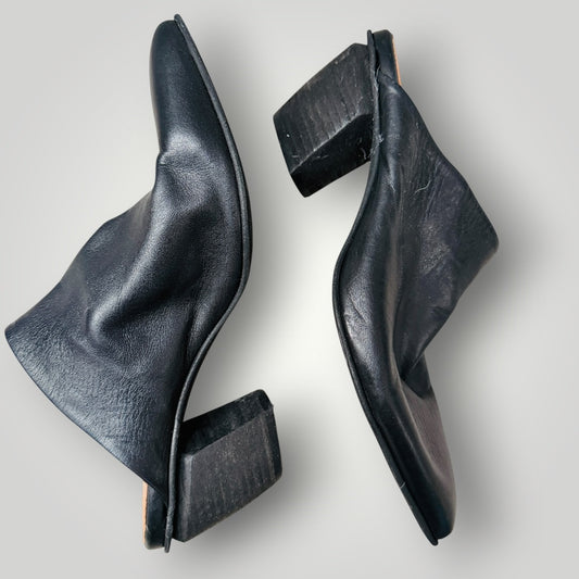 EOS / leather mules / 40 (3915270498028138619)