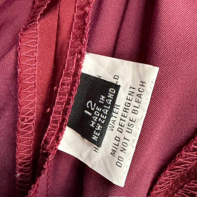 2000s nz vintage / PEARL / slinky red pants / 12 (3915871931148667575)
