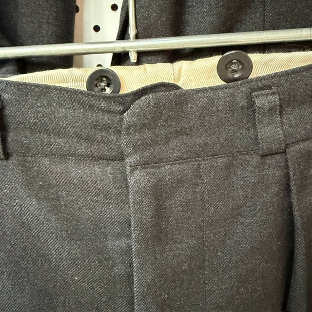 1960s vintage / grey wool suit / m (3915871972593029798)