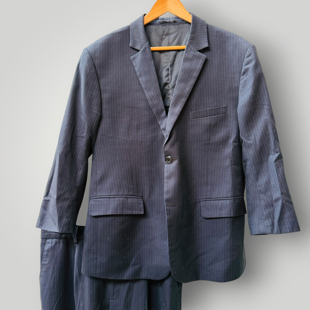Taylormade nz / suit / wool/cashmere/silk pinstriped grey / s (3915872322724460887)