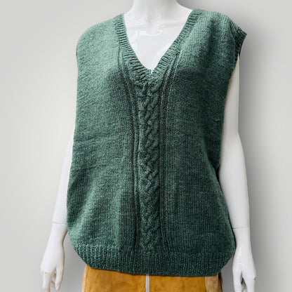 hand knitted / forrest green wool vest / m/l (3916143556960147254)