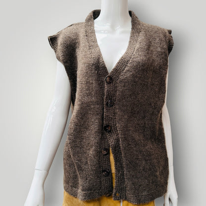 hand knitted / brown wool button up vest / m (3916143609320309035)