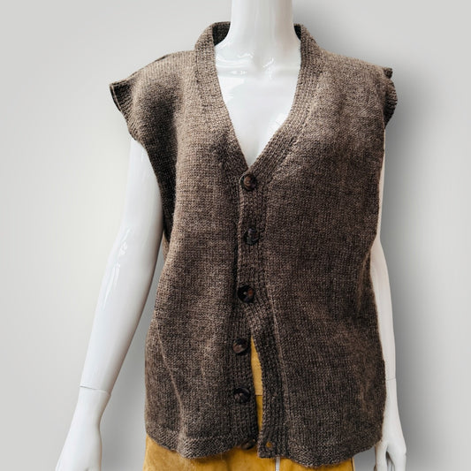 hand knitted / brown wool button up vest / m (3916143609320309035)
