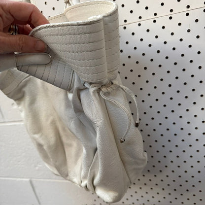 shoulder bag / white leather (3916725201447010514)