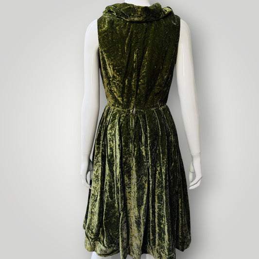 1960s vintage / sleeveless green silk velvet dress / s (3917349792956717080)