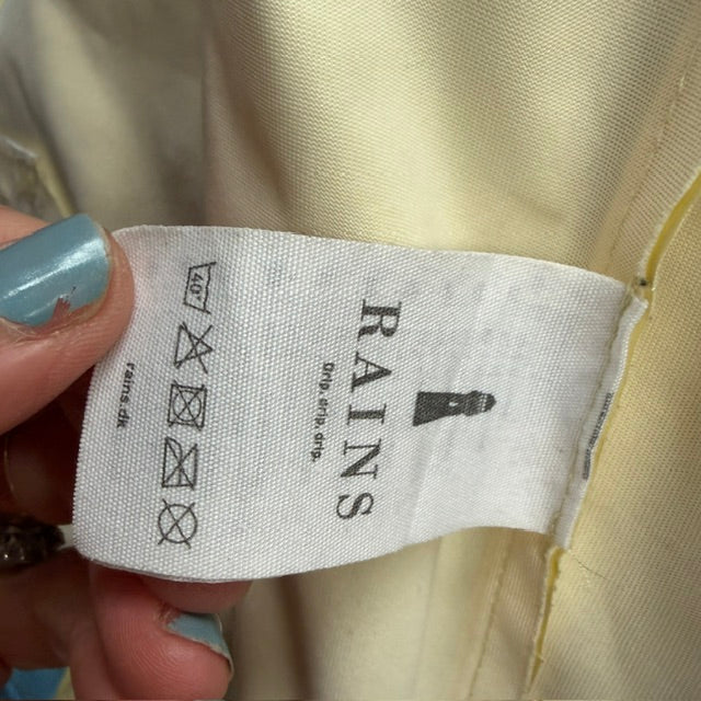 RAINS / pale butter yellow raincoat / s (3917951781410965948)